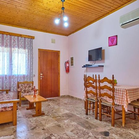 איוס סטפנוס Theodora Apartments Agios Stefanos Corfu מראה חיצוני תמונה