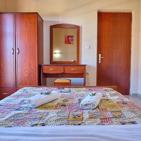 איוס סטפנוס Theodora Apartments Agios Stefanos Corfu מראה חיצוני תמונה