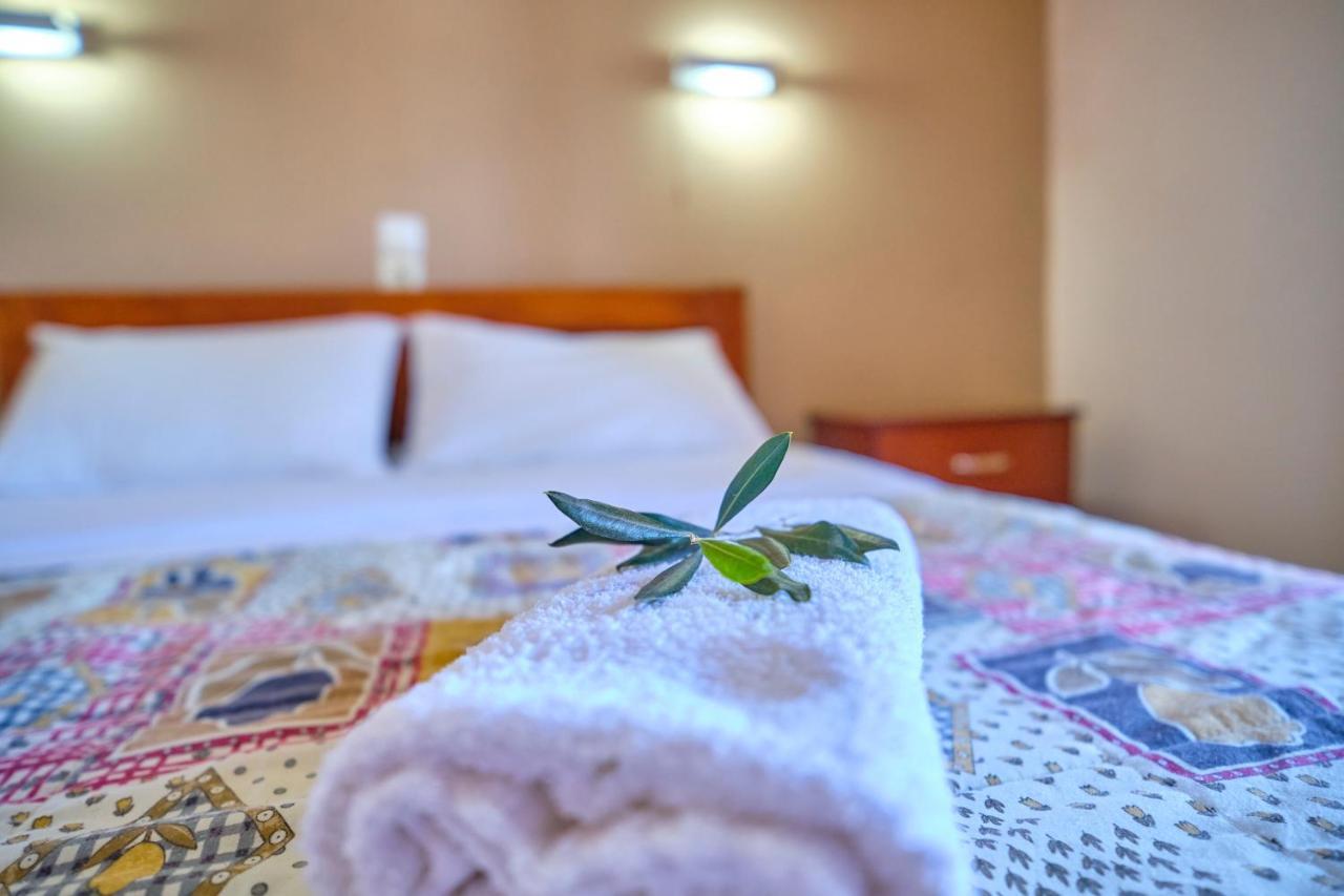 איוס סטפנוס Theodora Apartments Agios Stefanos Corfu מראה חיצוני תמונה