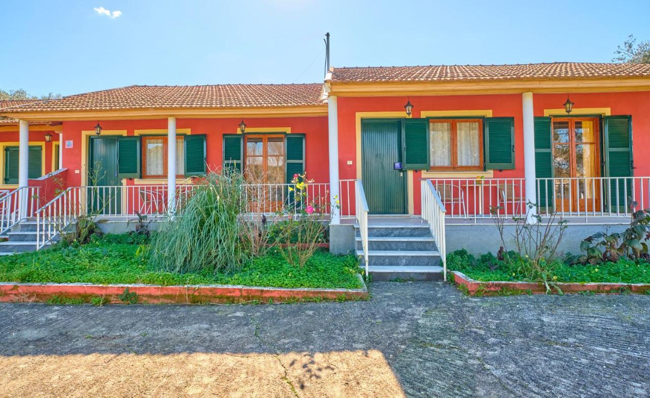 איוס סטפנוס Theodora Apartments Agios Stefanos Corfu מראה חיצוני תמונה