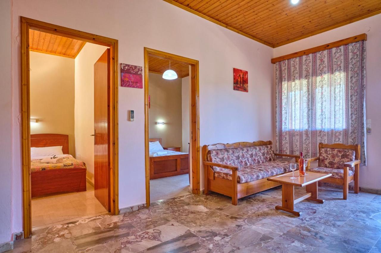 איוס סטפנוס Theodora Apartments Agios Stefanos Corfu מראה חיצוני תמונה