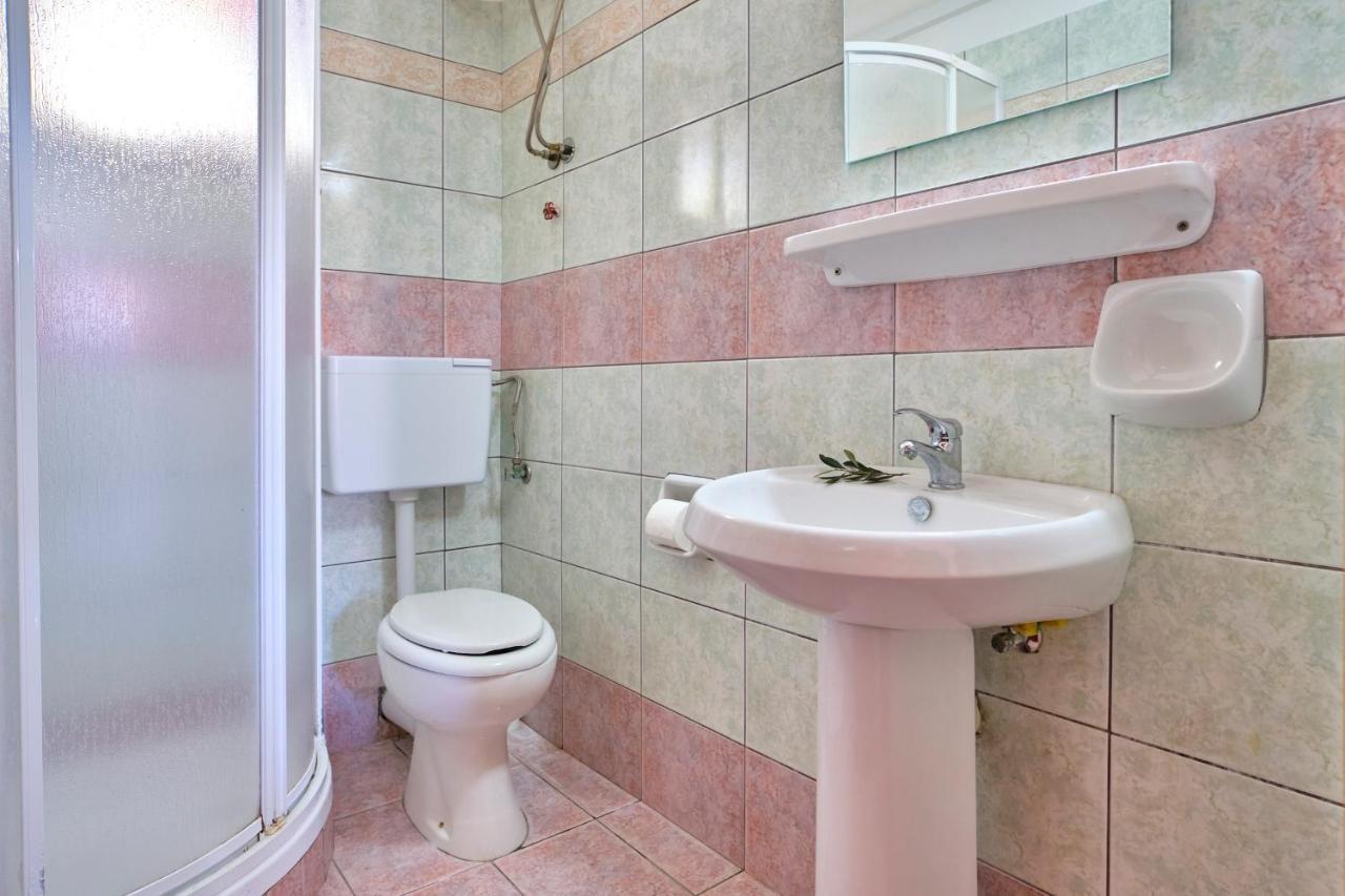 איוס סטפנוס Theodora Apartments Agios Stefanos Corfu מראה חיצוני תמונה