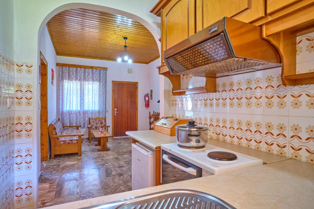 איוס סטפנוס Theodora Apartments Agios Stefanos Corfu מראה חיצוני תמונה